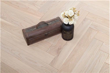 501-33 Eiken Melkwit